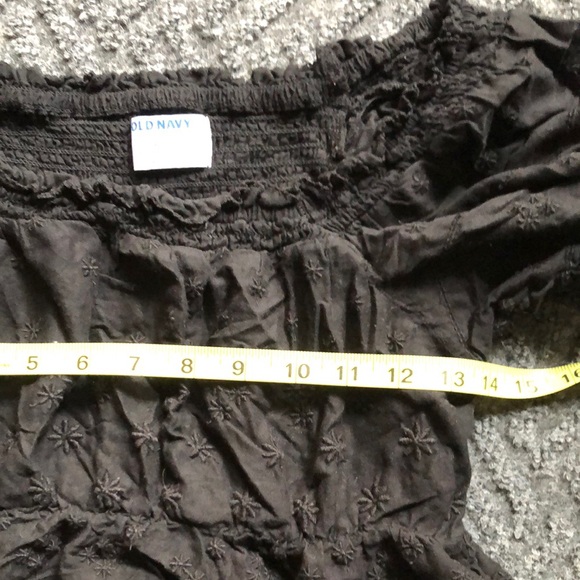 Old Navy Black Blouse with Puff Sleeves - Picture 4 of 8